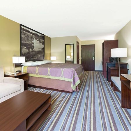 Super 8 By Wyndham Perry Hotel Luaran gambar