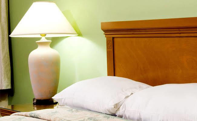Super 8 By Wyndham Perry Hotel Luaran gambar